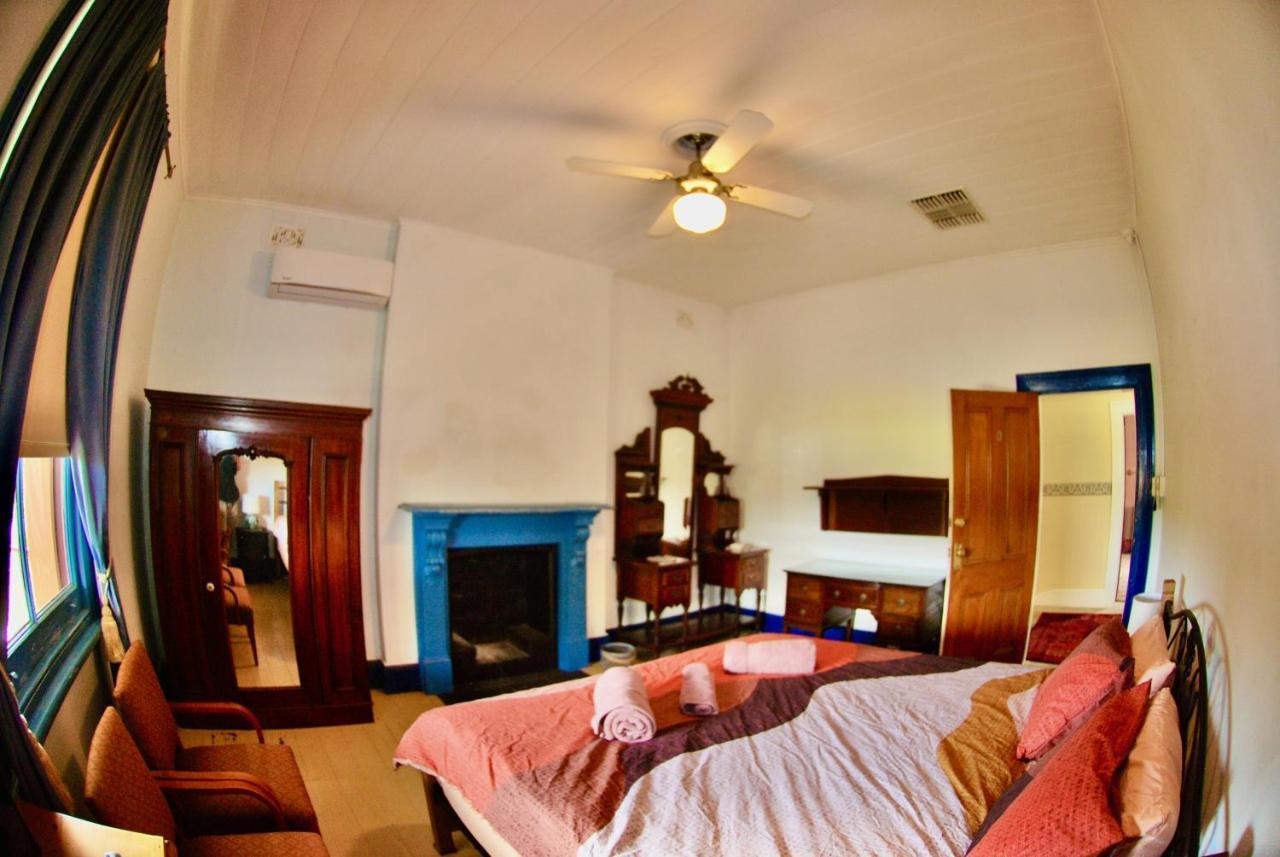Historic Star Lodge And Station Masters House Narrandera Cameră foto